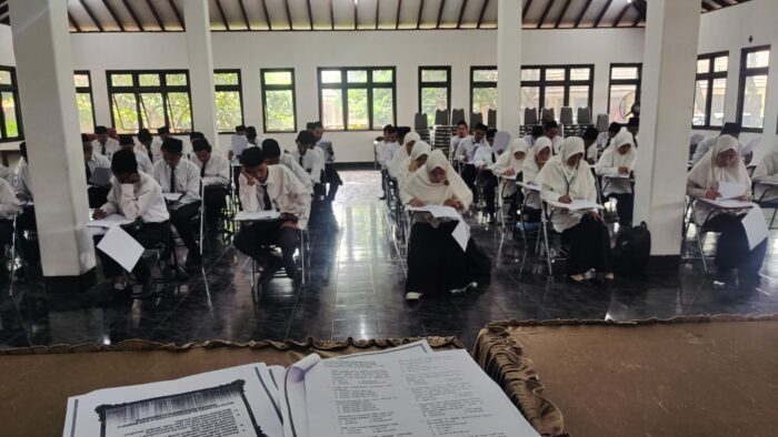Perkuliahan PKU 17 Resmi Ditutup, Ketua LPKPU: Alumni Harus Aktif Bantu Kegiatan MUI Kecamatan