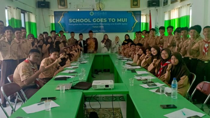 School Goes to MUI: LPKPU Ingatkan Bahaya Judol dan Pinjol Bagi Anak Muda