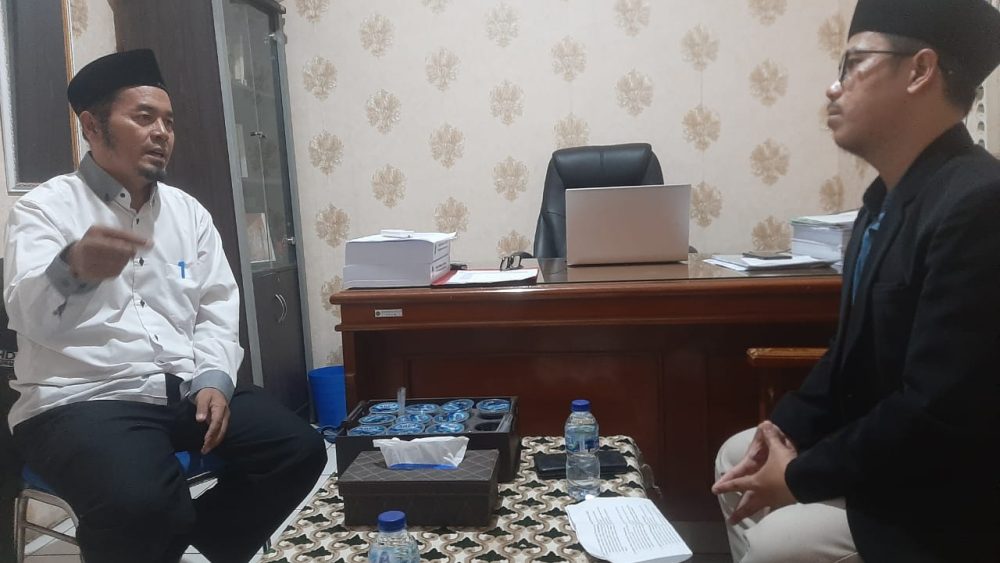 Wawancara dengan Kasi Pontren Kemenag Kabupaten Bogor, Dr. KH. Ade Sarmili, S.Ag., M.Si. Foto: Faisal Wibowo