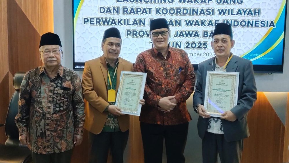 BWI Kabupaten Bogor Raih Penghargaan Sebagai Penggiat Administrasi dan Papanisasi Tanah Wakaf