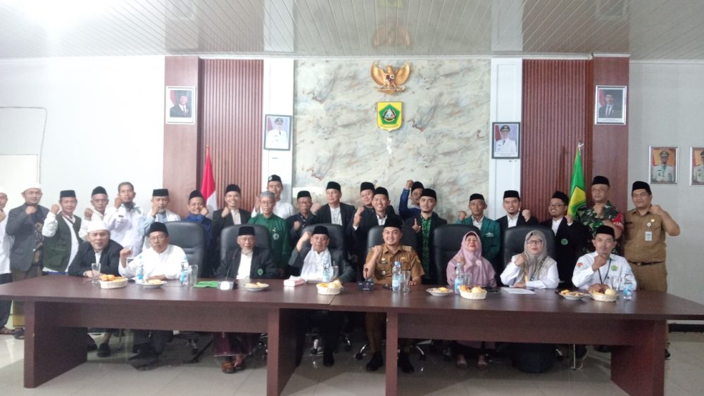 KH. Sa’arih Tahir Terpilih Kembali Sebagai Ketua MUI Parung, Camat Adhi Siap Perkuat Kolaborasi