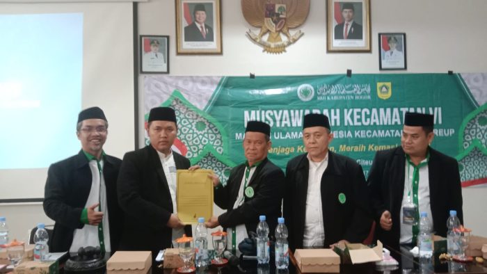 Resmi! KH. Muhammad Basri Pimpin MUI Citeureup, Prioritaskan Pembangunan Sekretariat dan Perkuat Organisasi