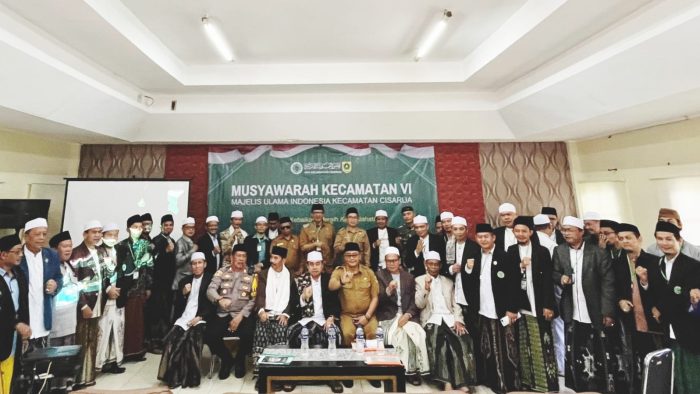 Terpilih Menjadi Ketua MUI Cisarua, KH. Rahmatullah Siap Perkuat Akidah dan Pembinaan Generasi Muda