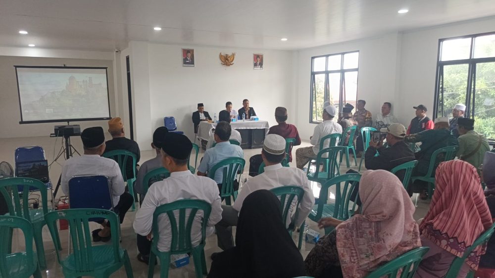 Suasana Musyawarah Kelurahan MUI Ciriung di aula kantor kelurahan ciriung