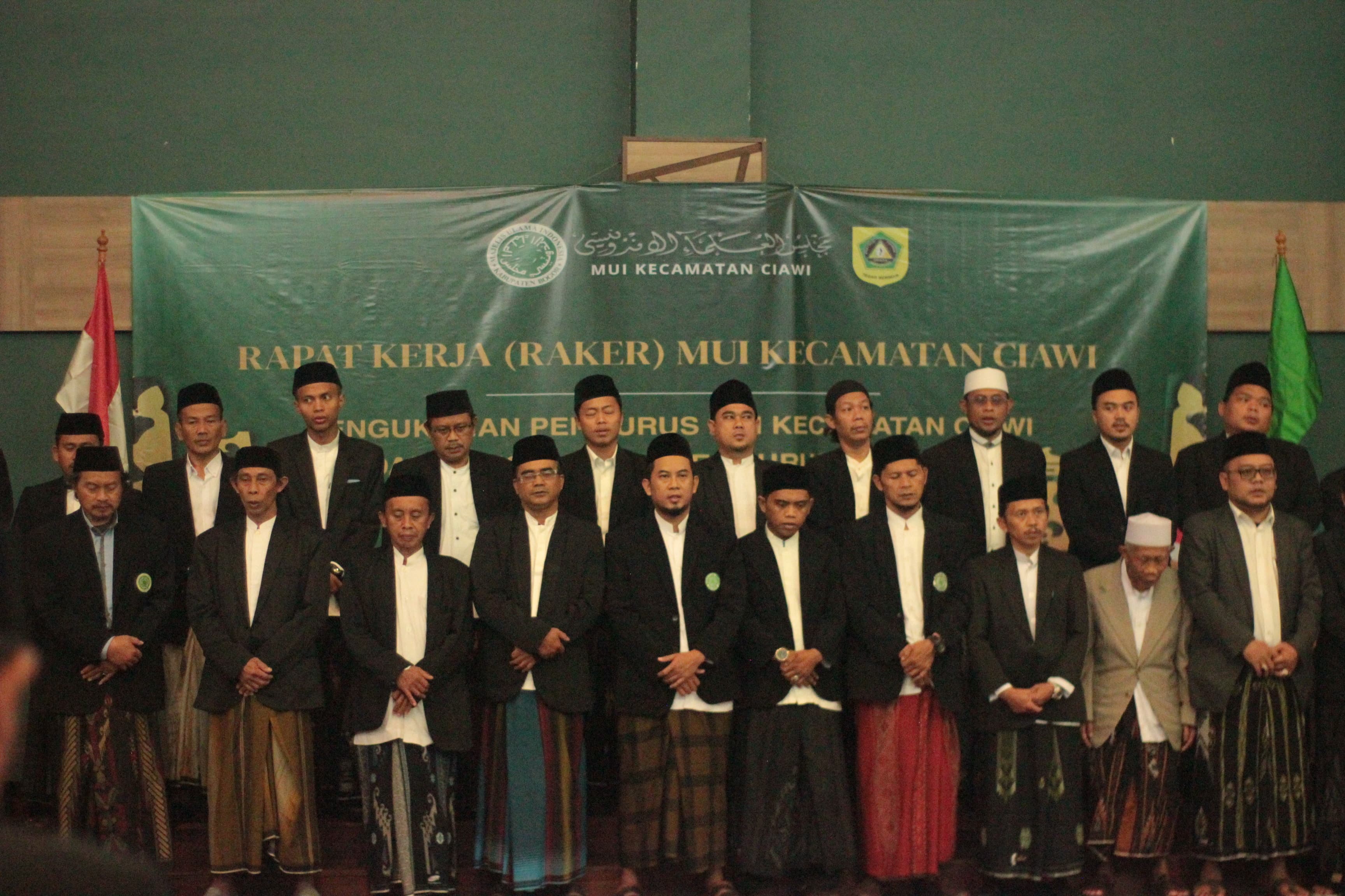 Prosesi pengukuhan MUI Desa se-kecamatan Ciawi. Foto : Istimewa.